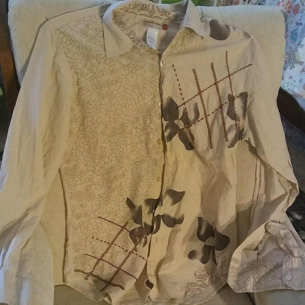 Guess floral button down